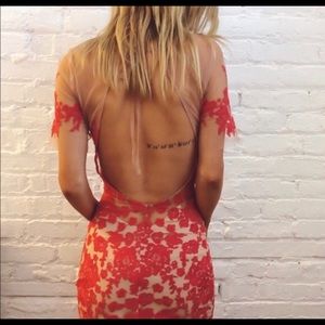 For love and lemons size extra small